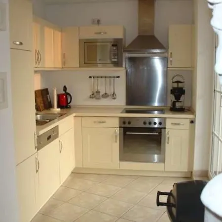 Ferienwohnung Noepel * 징스트