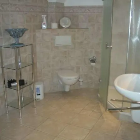 Ferienwohnung Noepel 아파트 징스트